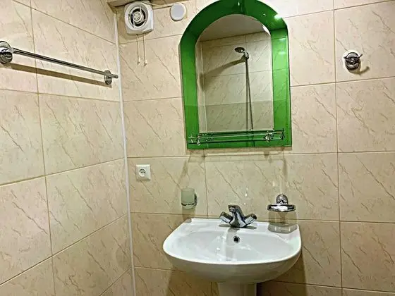 Üç Kişilik Oda, Birden Çok Yatak, Bahçe Manzaralı