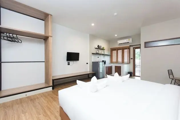 Deluxe Tek Büyük Yataklı Oda, 1 En Büyük (King) Boy Yatak, Küçük Mutfak, Bahçe Manzaralı