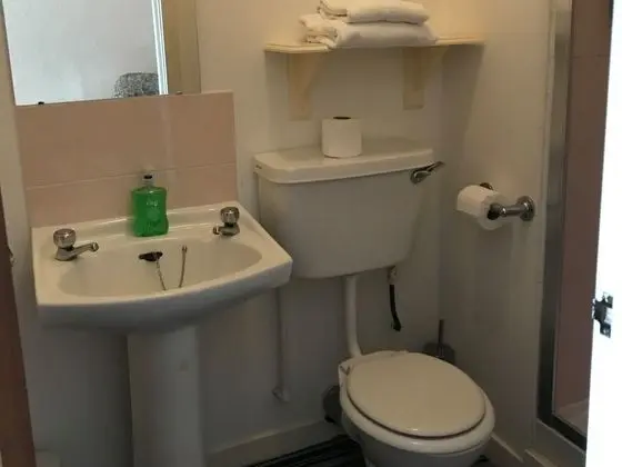 Comfort Tek Büyük Yataklı Oda, Banyolu/Duşlu (Small Double)
