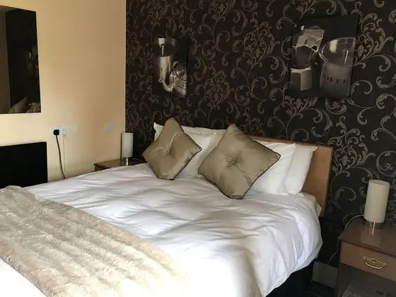 Standard Tek Büyük Yataklı Oda, Banyolu/Duşlu