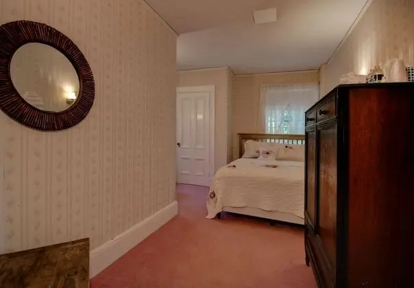 Basic Single Room (Room 5 )