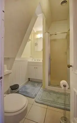 Basic Single Room (Room 5 )
