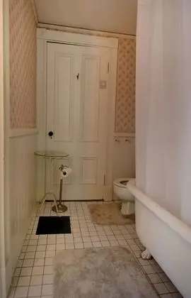 Deluxe Single Room (Room 1)