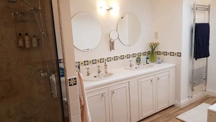 Superior Tek Büyük Yataklı Oda, 1 En Büyük (King) Boy Yatak, Engellilere Uygun (Jura)