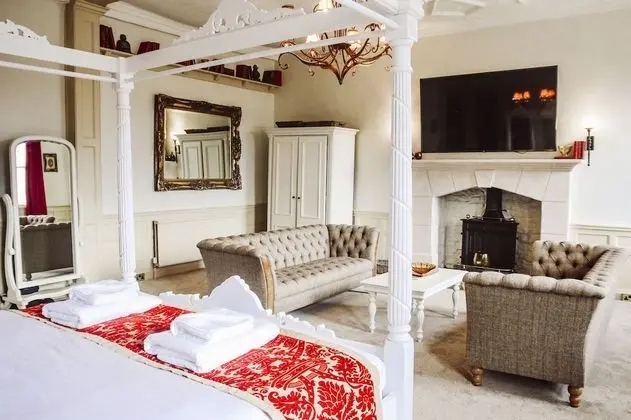 Royal Tek Büyük Yataklı Oda