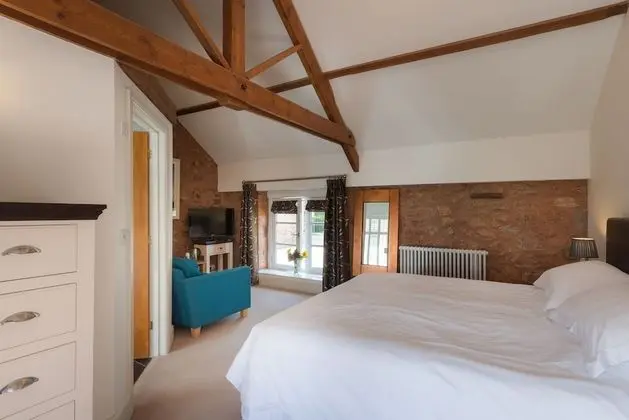 Junior Süit, Banyolu/Duşlu