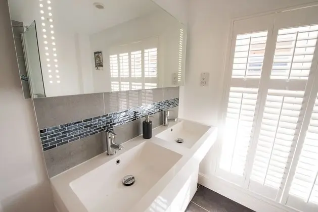 Junior Süit, Banyolu/Duşlu