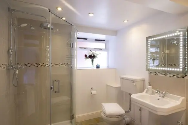 Junior Süit, Banyolu/Duşlu, Zemin Kat