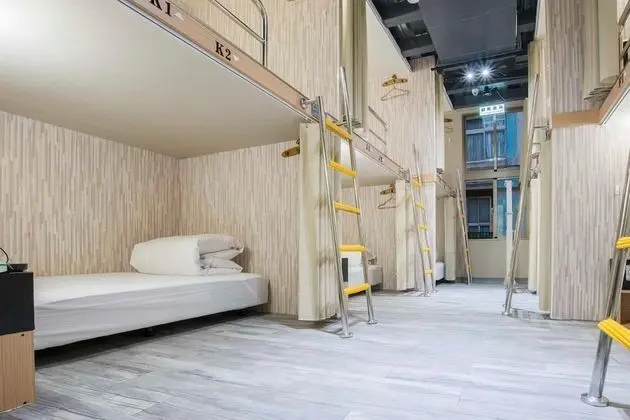 Standard Ortak Ranzalı Oda, Sadece kadınlar için