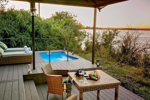 Superior Tek Büyük veya İki Ayrı Yataklı Oda