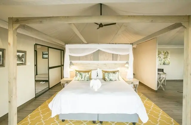 Superior Tek Büyük veya İki Ayrı Yataklı Oda