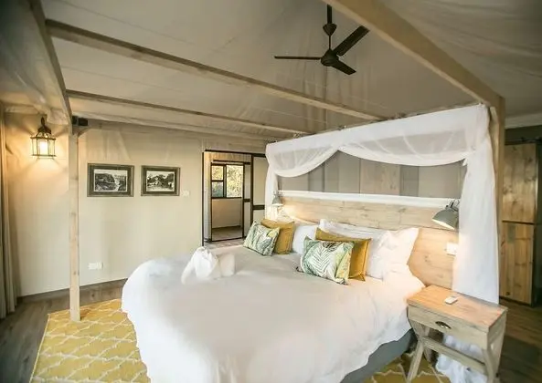 Superior Tek Büyük veya İki Ayrı Yataklı Oda