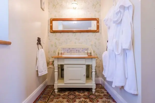 Deluxe Tek Büyük Yataklı Oda (Garden Room)