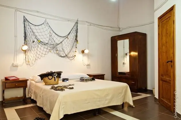 Economy Tek Büyük Yataklı Oda, Bahçe Manzaralı