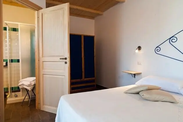 Economy Tek Büyük Yataklı Oda, Bahçe Manzaralı