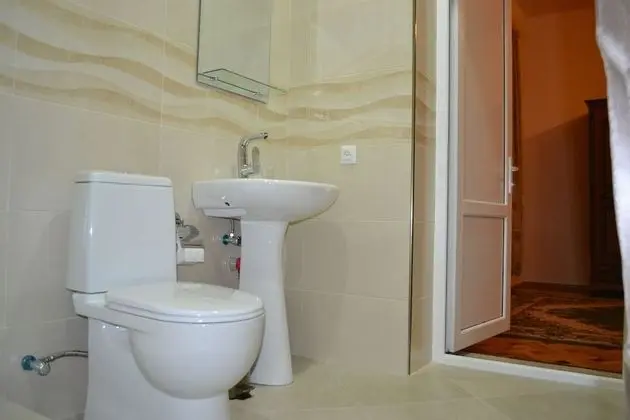 Deluxe Tek Büyük Yataklı Oda, 1 Büyük (Queen) Boy Yatak, Özel Banyo, Avlu Manzaralı