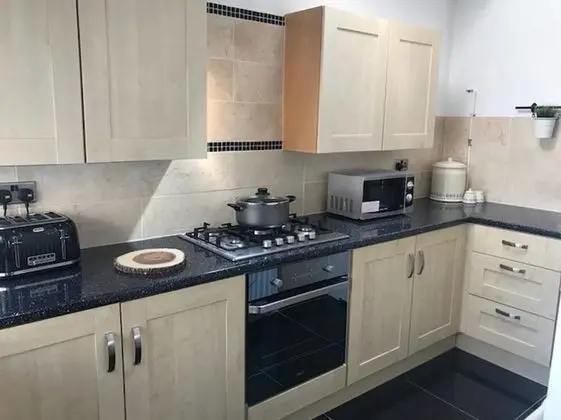 Deluxe Kır Evi, Birden Çok Yatak, Sigara İçilmez