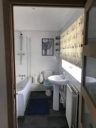 Deluxe Kır Evi, Birden Çok Yatak, Sigara İçilmez