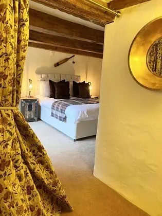 Deluxe Apart Daire, Sıcak Su Havuzu, Bahçe Manzaralı (The East Wing)