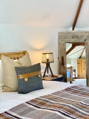 Deluxe Kır Evi, Özel Banyo, Bahçe Manzaralı (The Coach House)