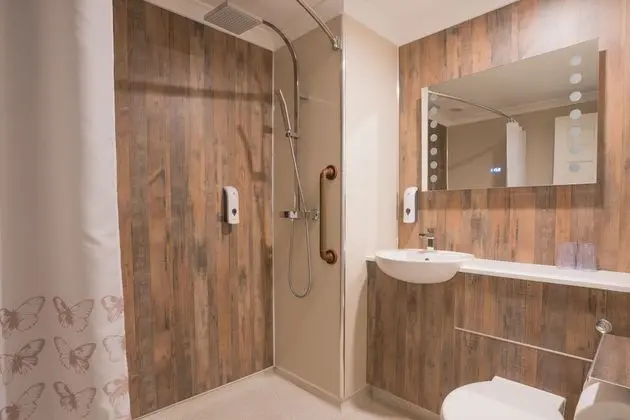 Standard Tek Büyük Yataklı Oda, Banyolu/Duşlu