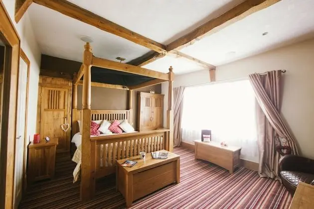 Deluxe Oda (with Jacuzzi Bath )