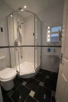 Standard Tek Büyük Yataklı Oda, Banyolu/Duşlu