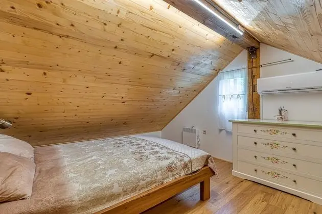 Family Dağ Evi, Birden Çok Yatak, Bahçeli (Old House Knezovo With Lovely View)