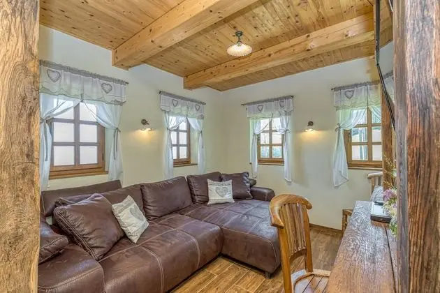 Family Dağ Evi, Birden Çok Yatak, Bahçeli (Old House Knezovo With Lovely View)