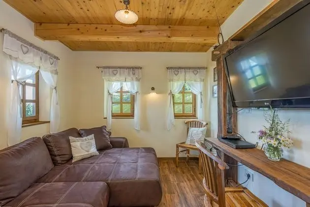 Family Dağ Evi, Birden Çok Yatak, Bahçeli (Old House Knezovo With Lovely View)