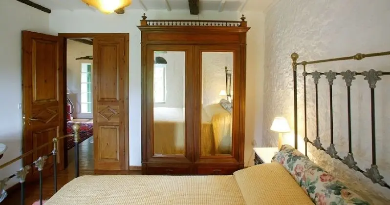 Traditional Ev, 4 Yatak Odası (Old)