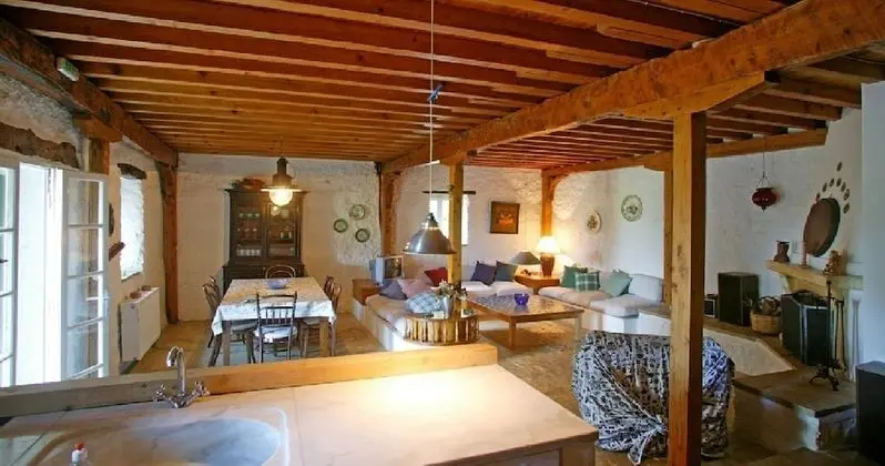Traditional Ev, 4 Yatak Odası (Old)