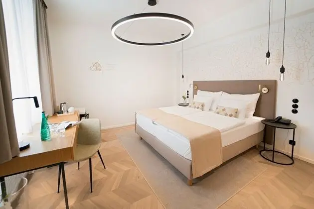 Classic Tek Büyük veya İki Ayrı Yataklı Oda