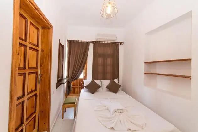 Çift Kişilik, Kısmi Deniz Manzaralı