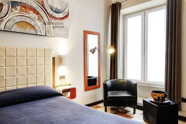 Tek Büyük veya İki Ayrı Yataklı Oda (External Private Bathroom)