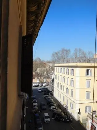 Tek Büyük veya İki Ayrı Yataklı Oda (External Private Bathroom)