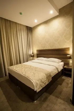 Standard Tek Büyük veya İki Ayrı Yataklı Oda, Şehir Manzaralı