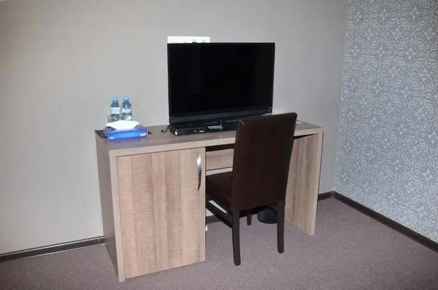 Tek Büyük veya İki Ayrı Yataklı Oda (Attic)