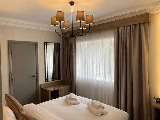 Standard Tek Büyük Yataklı Oda