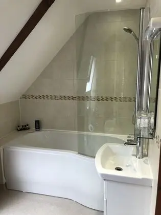 Standard Tek Büyük veya İki Ayrı Yataklı Oda (Second Floor)
