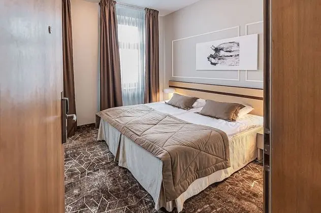 Standard Tek Büyük veya İki Ayrı Yataklı Oda