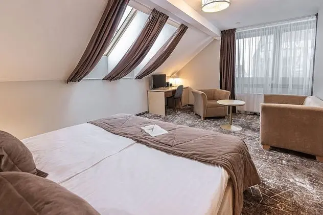 Superior Tek Büyük veya İki Ayrı Yataklı Oda