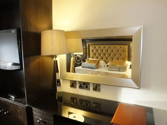 Standard Tek Büyük Yataklı Oda, 1 Çift Kişilik Yatak (Above the bar)