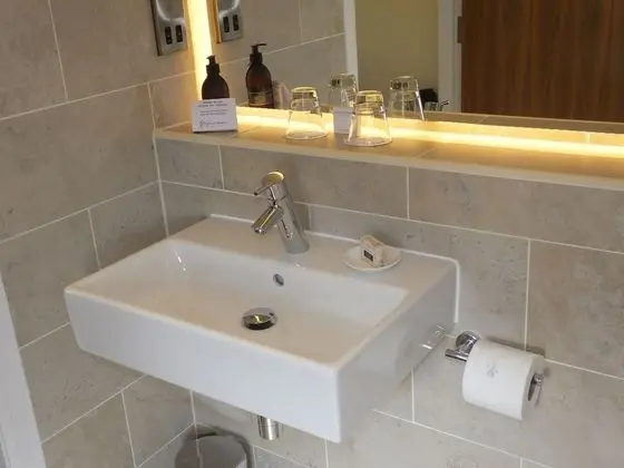 Standard Tek Büyük Yataklı Oda, 1 Çift Kişilik Yatak (Above the bar)