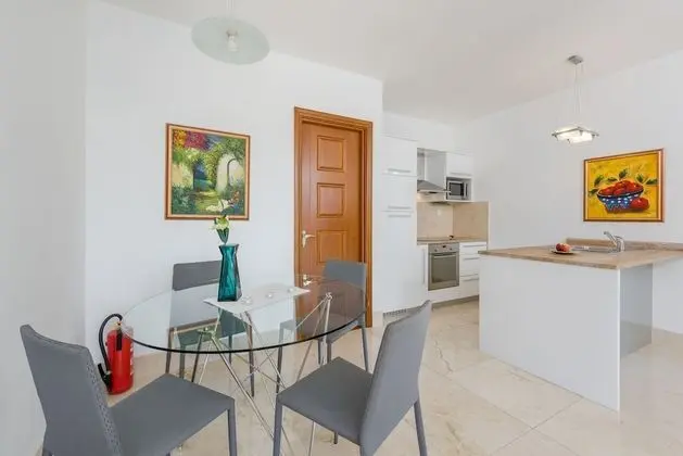 Apartment(First Floor), 2 bedrooms, Balcony, Seaview