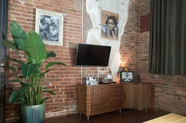 Süit, 1 En Büyük (King) Boy Yatak ve Çekyat (Artist Loft)