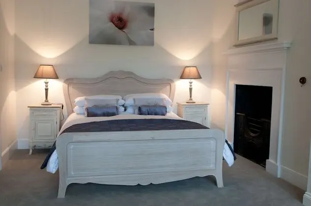 Luxury Tek Büyük Yataklı Oda, 1 En Büyük (King) Boy Yatak, Bahçe Manzaralı