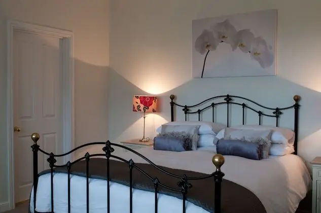 Luxury Tek Büyük Yataklı Oda, 1 En Büyük (King) Boy Yatak, Bahçe Manzaralı