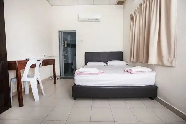 Tek Büyük Yataklı Oda (Attached Bathroom - DACT)