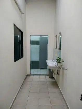 Tek Büyük Yataklı Oda, Ortak Banyo